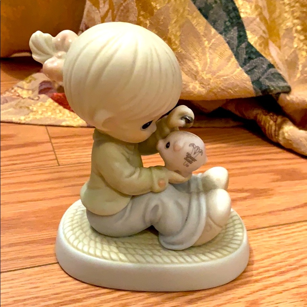 Precious Moments - YOU CAN ALWAYS COUNT ON ME